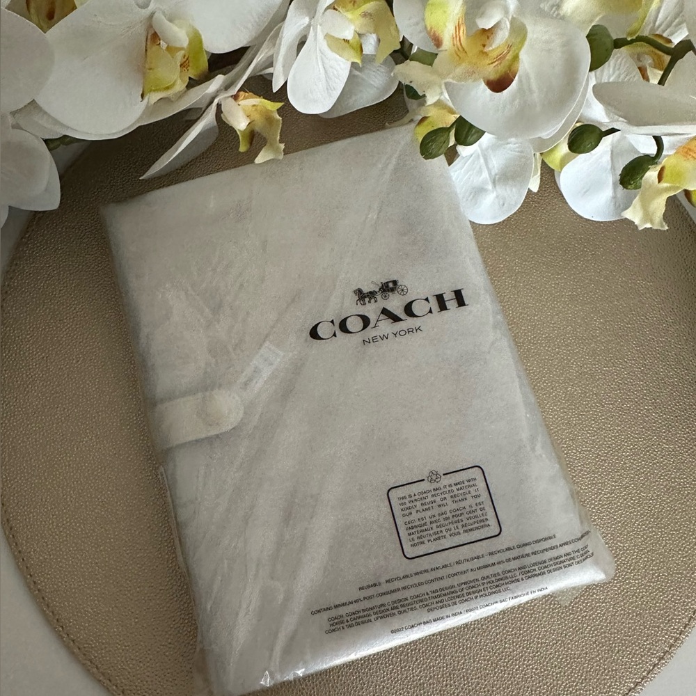 NWT 🌺 Coach Notebook In Signature Canvas With Floral Print - Picture 4 of 8